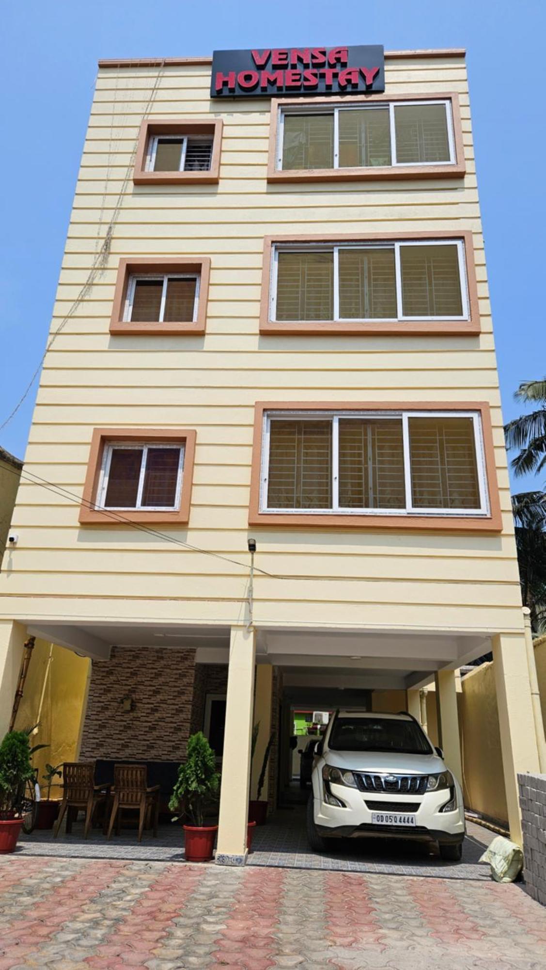 Vensa Homestay Puri Ngoại thất bức ảnh